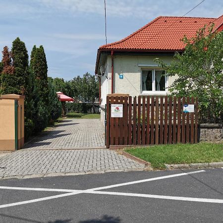 Glazer Szallas Tapolca Zewnętrze zdjęcie